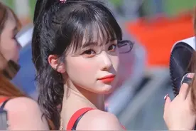 韩国最美啦啦队长之争：李多惠VS安智玄谁才是你心中的NO.1图片