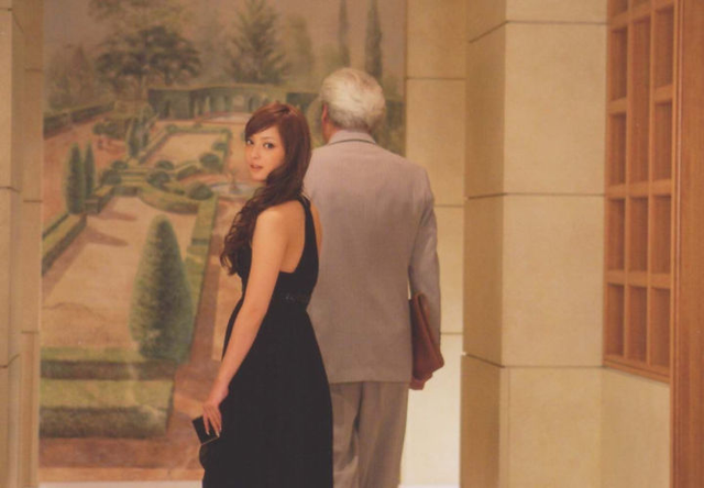 JK成瘾、拍片合法，日本风俗如何渗透女高中生？「亚洲怪物28」