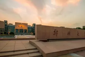 2022中国大学排名，河南高校版，黄淮学院的确不一般图片