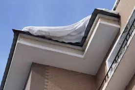 【安全提示】天气渐暖 请注意楼顶的落雪和“冰溜子 ” 同时不忘消防安全！图片