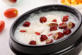 防新冠不只需要多饮水！记住9款汤粥，润肺强免疫图片