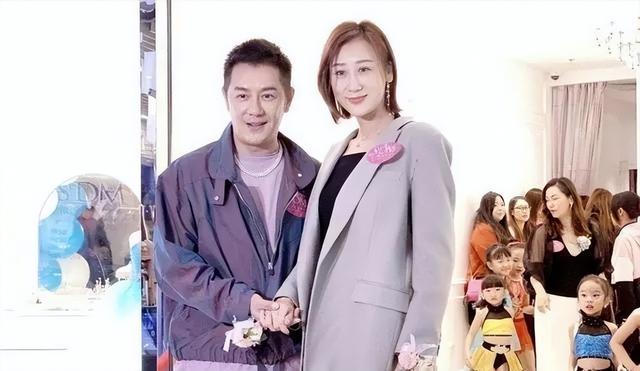 蒋丽莎：一个没时间坐月子的女明星