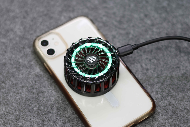 最低-9℃，618来了让手机降降温！红魔磁吸散热器4Pro体验