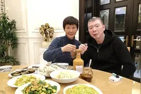 又一影视圈名人夫妇移民啦？那些早期移民的明星却都在改回中国籍图片