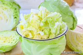 扁包菜和圆包菜有什么区别？其实口感差远了，以后别再傻傻地乱买图片