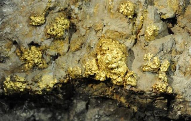 河北承德发现古代金矿,挖出百万两黄金白银,矿内尸骨堆积成山