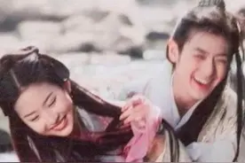 看了《天龙八部》原段誉的定妆照，理解导演了，换成林志颖换对了图片