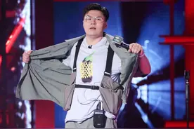 装国产人工心脏的人生：8小时充一次电，不能坐飞机，洗澡要防水图片