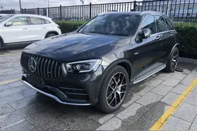 22款GLC43AMG：3.0T+390马力全进口奔驰，选它还是加几万上GLE？图片