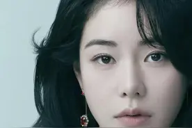 《黑暗荣耀2》妍珍那么紧张她的气象主播工作，是因为她敬业吗？图片