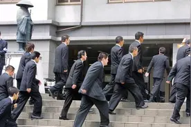 加代大闹夜总会，李正光打先锋，铁驴断后图片