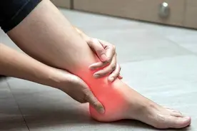 睡觉时突然腿抽筋，就是缺钙了？错！还有这4个原因图片