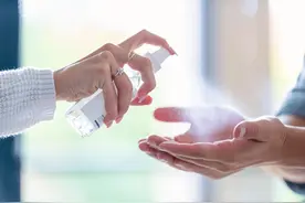 75%浓度的酒精，应该怎样正确使用？又有哪些注意事项？快看看图片