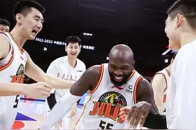 小米加步枪战胜了飞机大炮，52岁的孙军扬眉吐气，秦晓雯黯然神伤图片