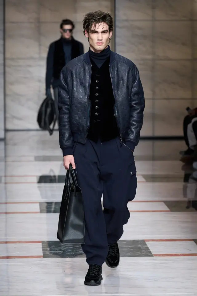 ������Giorgio Armani 2023�＾ϵ����װ������ʱ��