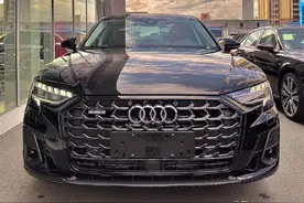 3.0TV6+全时四驱！22款改款奥迪A8L 50TFSI臻选型到店，落地超80万图片