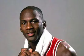 篮球之神乔丹为什么选秀时不是状元？当时的球队都咋想的？图片