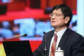 郑强：心疼中小学老师，应该留些东西给大学老师图片