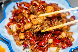 挑不出刺！老板做了18年的重庆大盆鱼，降温至0℃还要排队吃图片