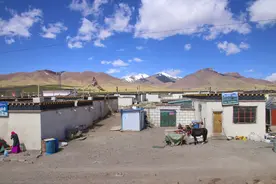 它才是世界海拔最高村庄，氧气只有平原的1/2，收入全靠国家补贴图片