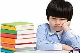 孩子上小学后，如果不爱学习，跟孩子说3句话，比打骂更管用图片