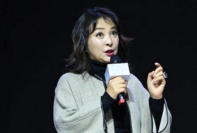 一嫁日本，二嫁美国，三嫁法国，不嫁中国人的李勤勤，如今咋样？