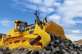 中国重工造出开天神推，10天就能推平一座山，全身堆满了黑科技图片