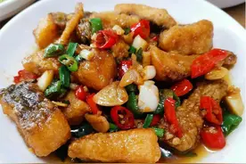 让舌尖惊艳的美食！教你营养解馋的香辣鱼，嗨辣过瘾超下饭图片