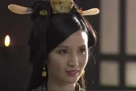 张萌瘦身成功后秀巴掌腰，脖子被拉得太长，本人回应特效开过了图片