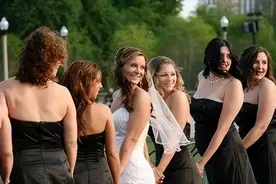 为啥中国女性在美国很受欢迎？看看老外喜欢什么样的女人：怪不得图片