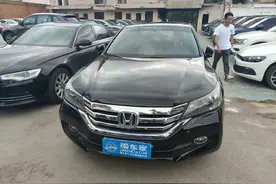 如今日系二手车还有光环加持？商家忍痛“割肉”，14款雅阁卖7万图片