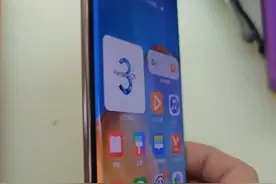 鸿蒙鸿蒙，连哄带蒙，华为全系列充电60%你可以选择降级...图片