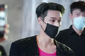 《中国说唱巅峰对决》张艺兴和GAI合体，知名梗“老婆”和“猫”图片