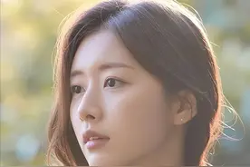 韩国素人模特代言烧酒走红 清纯模样魔鬼身材图片