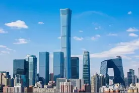 2021年全国平均工资最新公布，你被拉平均了吗？图片