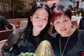 李咏妻子哈文回国，六年未归家中地板开裂，女儿法图麦留美国发展图片