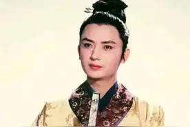 87版《红楼梦》美男子之一，错失贾宝玉，娶走同剧组美女恩爱至今图片