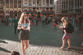 在比利时吃一颗醉人的巧克力图片