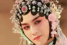 一人千面的演员陈晓图片