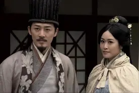 诸葛亮为何要娶丑女黄月英？周瑜出上联笑话他，其下联令周瑜蒙羞图片