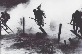 历史小说：鬼子的无线电通讯被干扰截断，失去增援的鬼子全被打死图片