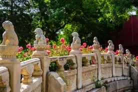 因为1句话，道光把儿子踢死，而史料显示，其中原因难以启齿图片