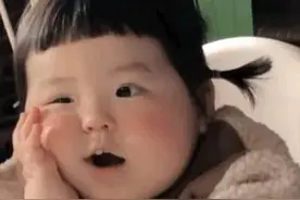 萌娃表情包：晚安啦，我妈催我睡觉了图片