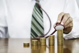在中国，有多少主任医师年薪能挣到250万？图片
