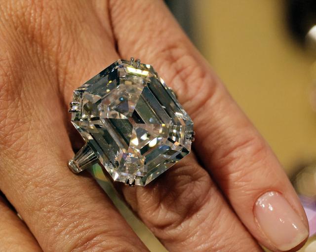 盘点世界上最豪华昂贵的10枚结婚戒指,1枚戒指就能换1栋楼的豪横