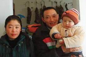 1989年，四川二等功臣被冤“杀妻”21年，自费百万经卧底揪出前妻图片