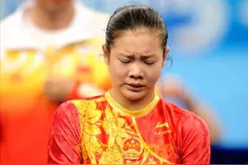 “体操女皇”程菲：25岁退役，如今身材走样，父亲只求嫁个好人家图片