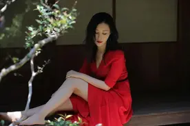 王石田朴珺：有一种婚姻，叫把70岁的老公当小孩哄图片