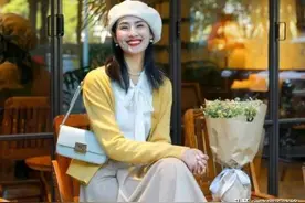 身高160cm以下的女生，建议裙子的“长度”选这2种，洋气显腿长图片