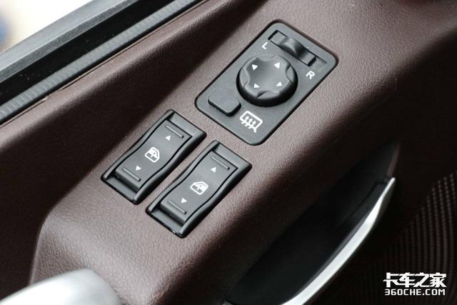 底盘自重仅8.9吨，五星级驾驶室，解放JH6载货车舒适性再升级！